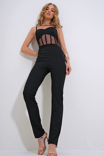 Trend Alaçatı Stili Schwarzer Jumpsuit mit Trägern und Netzstoffdetails für Damen mit Reißverschluss hinten ALC-X12194
