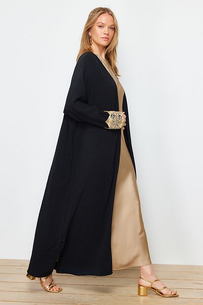 Trendyol Modest Černá vyšívaná manžeta tkaná Aerobi, Cap & Ferace & Abaya