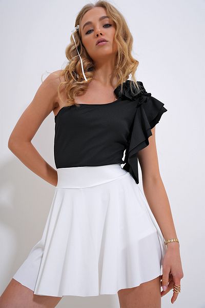 Trend Alaçatı Stili Woman's Black Single Shoulder Detailed Bottom Snap Blouse ALC-X12191