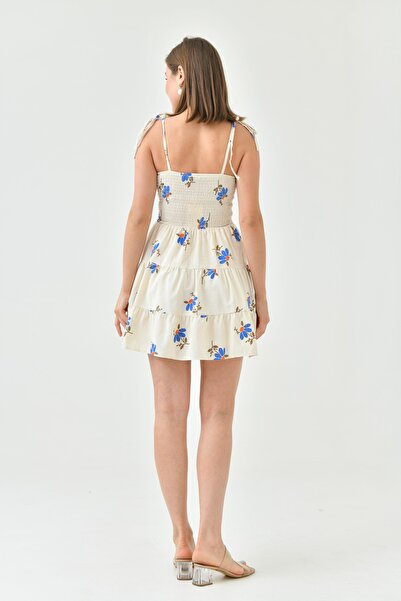 bayansepeti Rochie mini cu scobitoare cu bretele care se pot conecta cu imprimeu floral 166