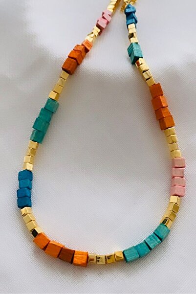 VNS Accessories قلادة بتصميم خرز خشبي مربع