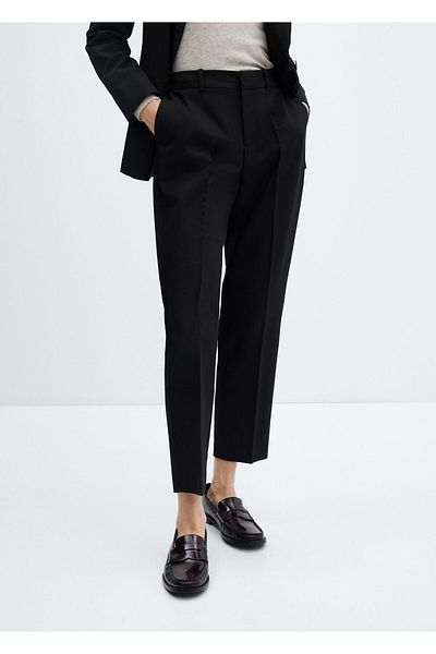 MANGO Woman Pantaloni negri de damă57000365