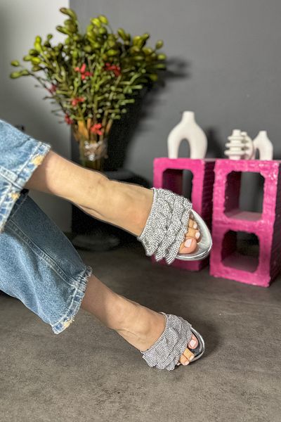 SHOEBELLAS Papuci de damă cu ciucuri argintiu cu detalii de piatră