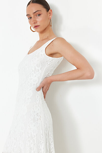 Trendyol Collection Rochie maxi tricotată elastică, cu guler pentru piscină, căptușită cu dantelă TWOSS24EL00928