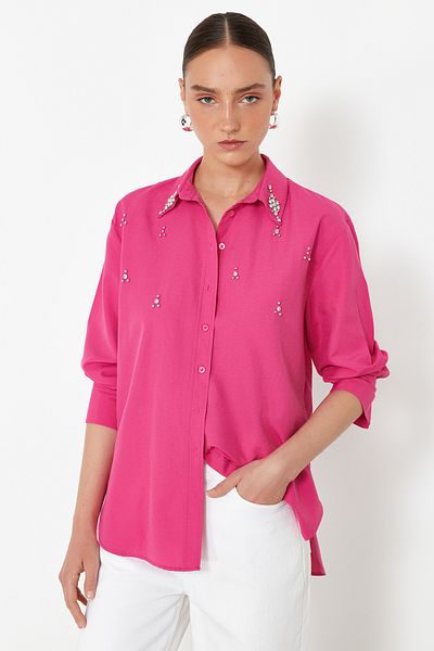 Trendyol Collection Fukszia szövésű ing - kővel részletezett, normál szabású TWOSS24GO00069