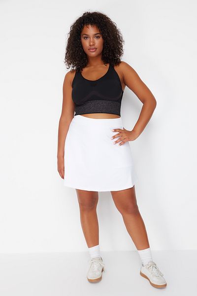 Trendyol Curve 2-lagiger weißer gestrickter Sport-Shorts-Rock - TBBSS24AP00024