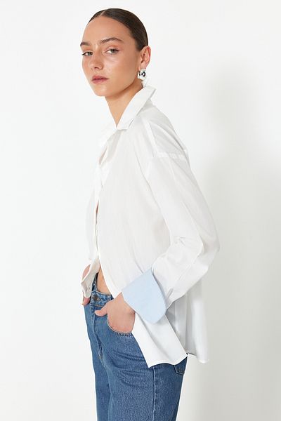 Trendyol Collection Ecru Boyfriend Mold Cuff Detailed Woven Shirt TWOSS24GO00199