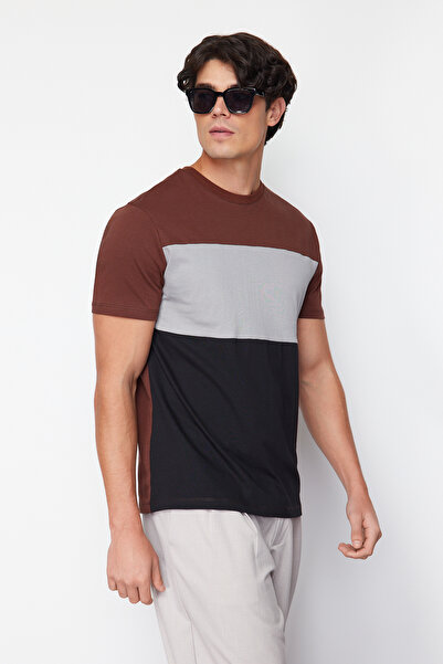 Trendyol Collection Színes blokkolt barna pamut póló - normál szabású TMNSS24TS00076