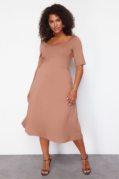 Trendyol Curve Mink More Sustainable Midi πλεκτό φόρεμα TBBSS24AH00168