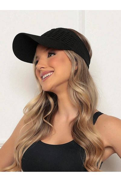 Goldmine Black Women's Visor Hat - Knitted Pattern