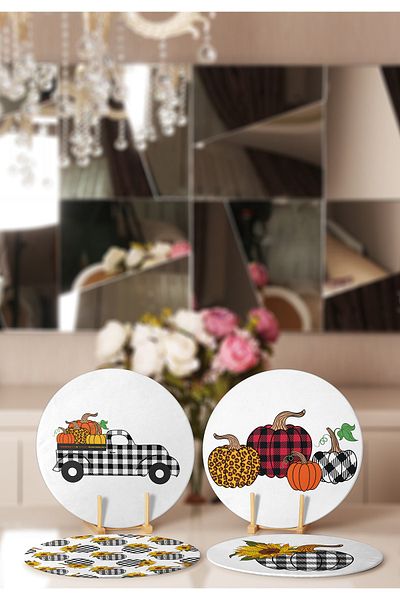 Realhomes 4-Piece Black Plaid Pumpkin Motif Placemat & Supla