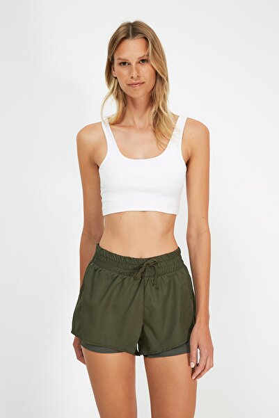 Trendyol Collection Khaki Parachute Fabric 2-vrstvé pletené sportovní šortky s vnitřními šortkami TWOAW21SR0012