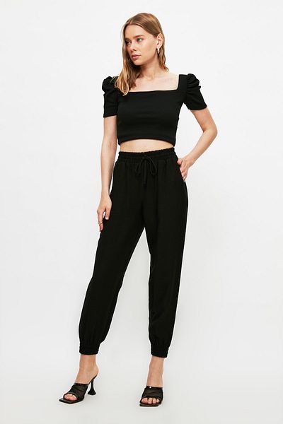 Trendyol Collection Czarne tkane spodnie jogger z elastycznym pasem TWOSS20PL0129