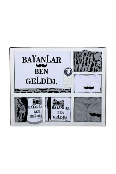 Miniworld Ladies, I'm Here 10 Piece Newborn Baby Hospital Release Set