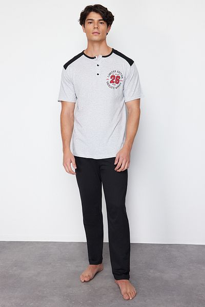 Trendyol Collection Šedá pletená pyžamová souprava Regular Fit - TMNSS24PT00039
