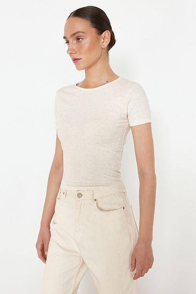 Trendyol Collection Ecru Linen Fitted/Fitted Stretch Knitted Blouse TWOSS24BZ00566