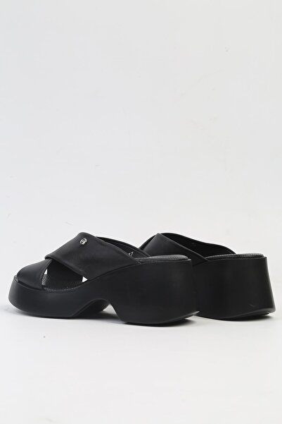 Pierre Cardin ® |   Pc-7192- 3968 Black-Women's Platform Slippers