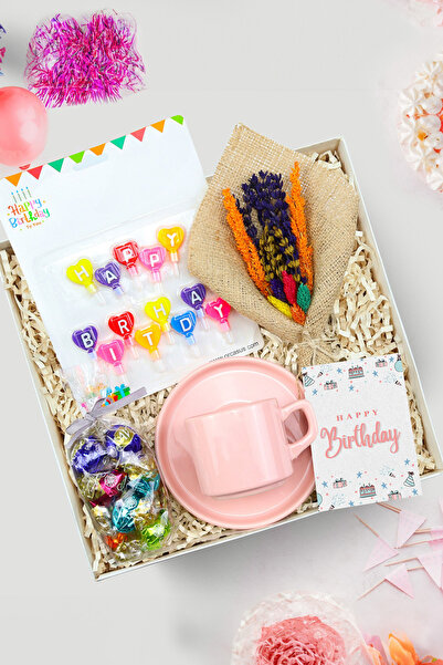 Trendmiya Pembe Fincan & Kurutulmuş Çiçek Buketi & Lavi Çikolata & Happy Birt...