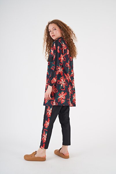 Mevra Floral Desen Tesettür Mayo Siyah Kısa