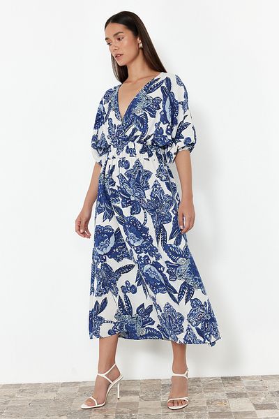 Trendyol Collection Blaues A-Linien-Midikleid mit Blumenmuster, zweireihigem Kragen - TWOSS24EL01028