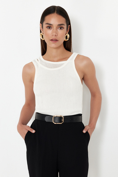 Trendyol Collection Ecru Tricot Dünne Bluse - TWOSS24BZ00558