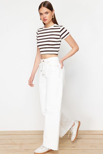 Trendyol Collection Ecru Waist Detailed High Waist Wide Leg Jeans TWOSS24JE00299
