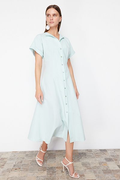 Trendyol Collection Φόρεμα μίντι υφασμένο πουκάμισο με ανοιχτό δυόσμο TWOSS24EL00052
