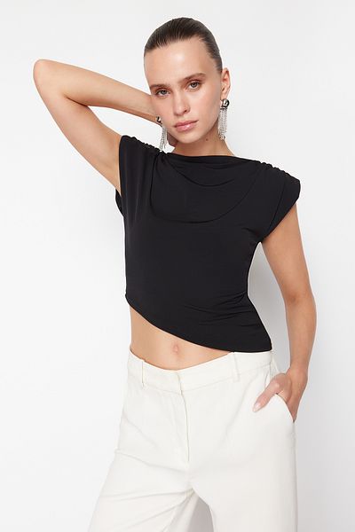 Trendyol Collection Μαύρη πλεκτή μπλούζα με ασύμμετρο κόψιμο - TPRSS24BZ00037