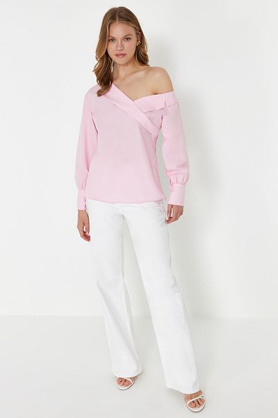 Trendyol Collection Rosa gewebte Bluse mit U-Boot-Ausschnitt TWOSS24BZ00553