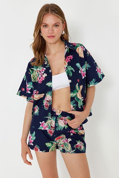 Trendyol Collection Tropical Patterned Woven Shirt Shorts Set TBESS24AU00075