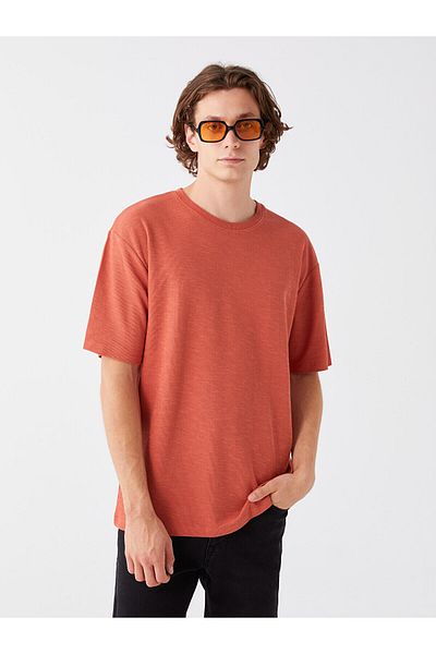 LC Waikiki Ανδρικό T-shirt με λαιμόκοψη με κοντό μανίκι