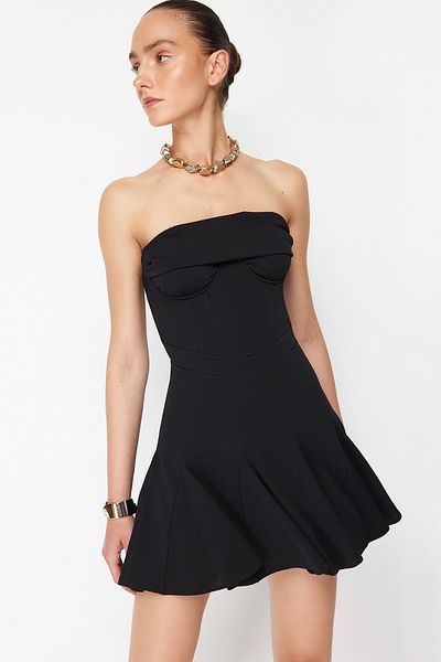 Trendyol Collection Μαύρο βραδινό φόρεμα Zeynep Tosun Flounced - TCLSS24EL00007