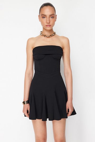 Trendyol Collection Μαύρο βραδινό φόρεμα Zeynep Tosun Flounced - TCLSS24EL00007