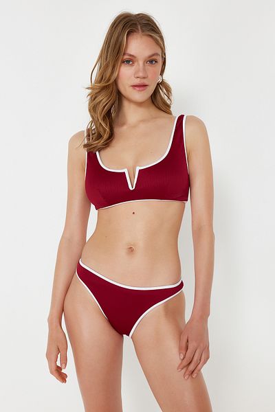 Trendyol Collection Burgundowy biustonosz typu bralette z teksturą - prążkowany, regularny krój TBESS24BT00143