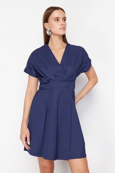 Trendyol Collection Sötétkék, duplasoros galléros A-vonalú mini szőtt ruha derekán nyílással TWOSS24EL00147