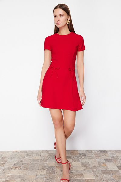 Trendyol Collection Piros szoknya derékban nyíló masni részlet mini szövött ruha TWOSS24EL00803