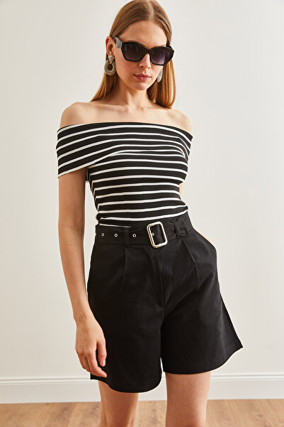 Olalook Kadın Siyah Cepli Kemerli Pamuk Gabardin Bermuda Şort ŞRT-19000052