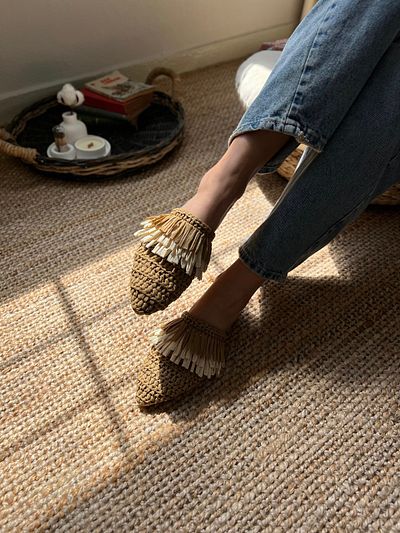 NİŞANTAŞI SHOES Dámské pantofle Viana Brown Knitted Tan Beige Tassel Detailed