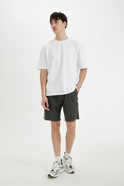 DeFacto Relax Fit Bermuda-Shorts mit Wabenstruktur und Taschen C7431ax24sm