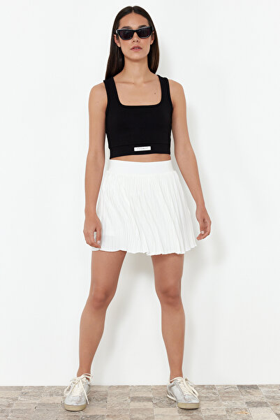 Trendyol Collection White Regular Elastic Waist Pleated Stretchy Mini Skirt with Shorts TWOSS24ET00192