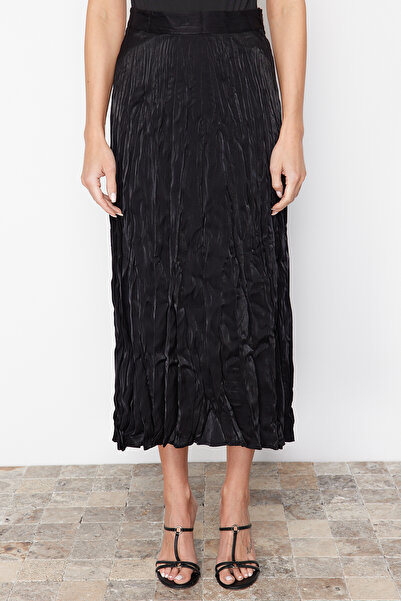 Trendyol Modest Fekete hajtogatott szatén szőtt szoknya TCTSS24EE00018
