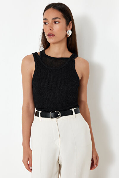 Trendyol Collection بلوزة تريكو سوداء لامعة - TWOSS24BZ00558