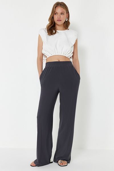 Trendyol Collection Flexible Hose mit weitem Bein und hoher Taille in Anthrazit - TWOSS23PL00129