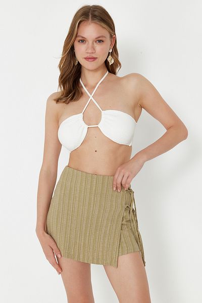 Trendyol Collection Khakifarbener, gewebter, gebundener Strandshortsrock aus Leinenmischung TBESS23SR00044
