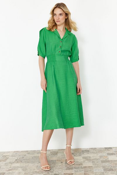 Trendyol Collection Πράσινο πουκάμισο σε γραμμή Α γιακά με Guiped Midi υφαντό φόρεμα TWOSS21EL1023