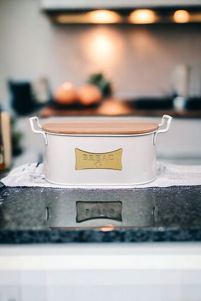 EVSTYLE Bread Bowl with Wooden Cut Board- Plate