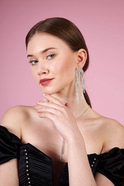 irva collection Taşlı Püsküllü Sallantılı Abiye Küpe