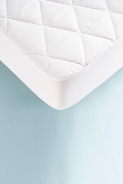 OTHELLO Optima White Fitted Bed Mattress - Quilted and Skirted, 140x200 Cm