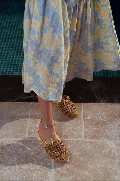 NİŞANTAŞI SHOES Beste braune gestrickte Damenhausschuhe mit Gürteldetail und flacher Sohle