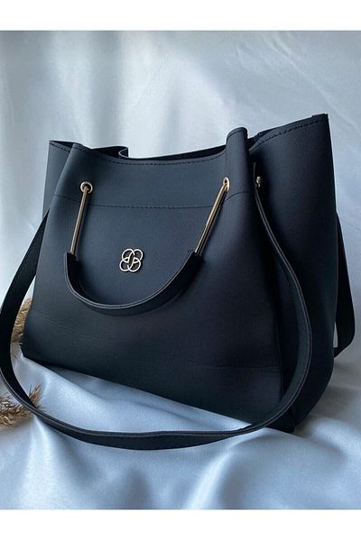 Zeynep Ceyda Koçak Geantă de umăr Bagg Black pentru femei Lacoste Leather